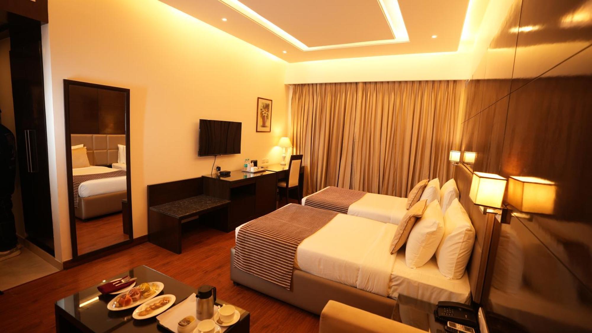 Hotel Africa Avenue - Greater Kailash 1 New Delhi Exterior photo
